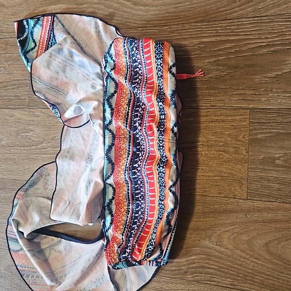 Multi color pattern bikini - Picture 3 of 7